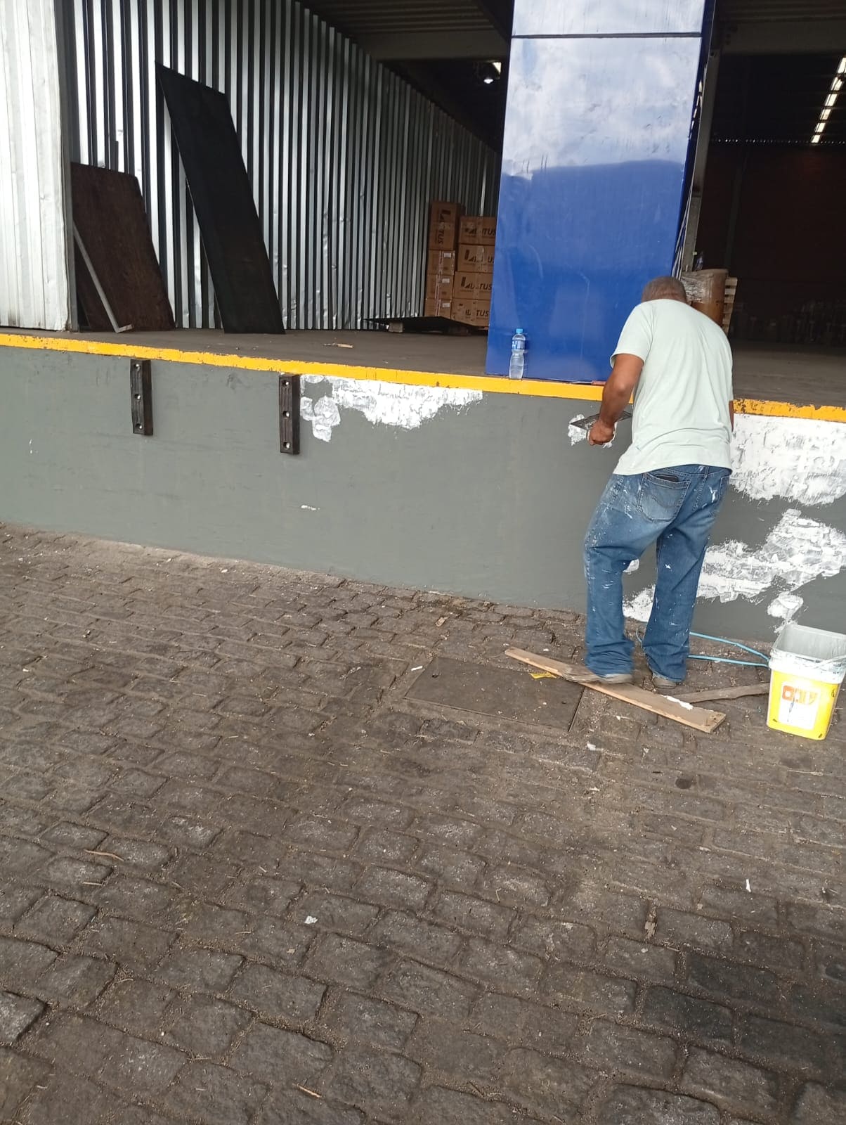 Pintura corporativa interna